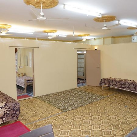 Apartament 3 Bhk Non-Ac For 4 To 10 Guests For Families Hajdarabad Zewnętrze zdjęcie